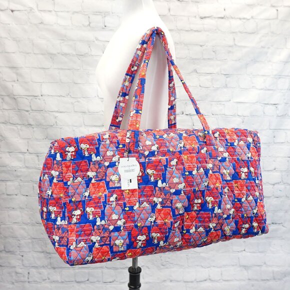 NEW ❤️ vera bradley Snoopy's House Peanuts Large Duffel Red Blue - Picture 1 of 5